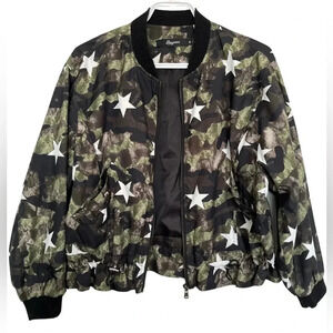 Stars  Camo Windbreaker size medium